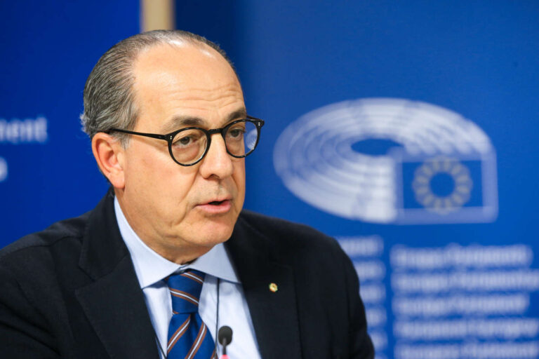 Pratiche sleali, De Castro: Il Governo recepisca subito la Direttiva UE